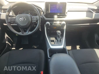 2025 Toyota RAV4 LE – miniatura 11