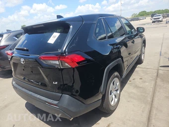2025 Toyota RAV4 LE – miniatura 4