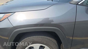 2025 Toyota RAV4 LE - miniatura 19