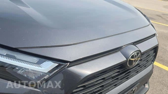2025 Toyota RAV4 LE - miniatura 21