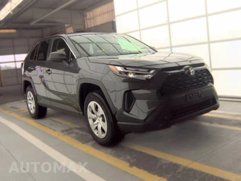 2025 Toyota RAV4 LE - miniatura 3