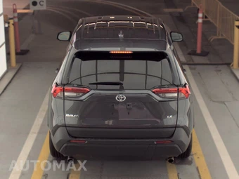2025 Toyota RAV4 LE - miniatura 5
