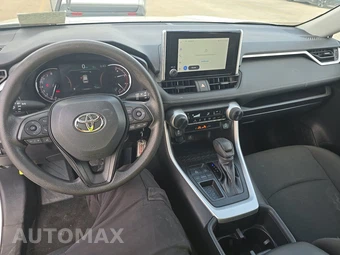 2025 Toyota RAV4 LE - miniatura 11