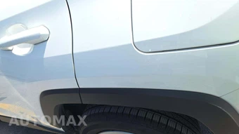 2025 Toyota RAV4 LE - miniatura 21