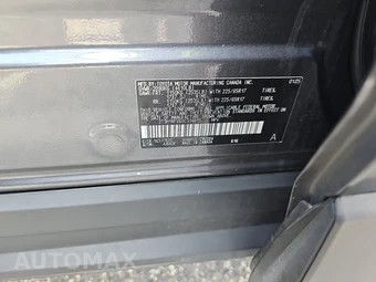 2025 Toyota RAV4 LE - miniatura 14