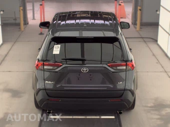 2025 Toyota RAV4 LE - miniatura 5