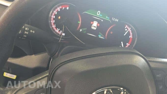 2025 Toyota RAV4 LE - miniatura 19