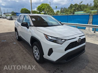2025 Toyota RAV4 LE - miniatura 3