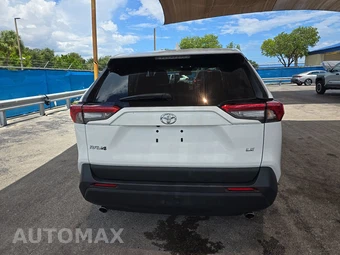 2025 Toyota RAV4 LE - miniatura 5