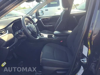 2025 Toyota RAV4 LE - miniatura 7