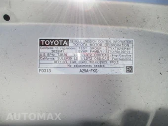 2025 Toyota RAV4 LE - miniatura 16