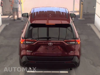 2025 Toyota RAV4 LE - miniatura 5