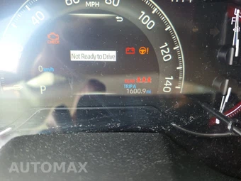 2025 Toyota RAV4 LE - miniatura 12