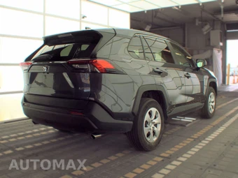 2025 Toyota RAV4 LE - miniatura 4