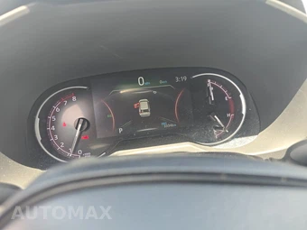 2025 Toyota RAV4 LE - miniatura 12