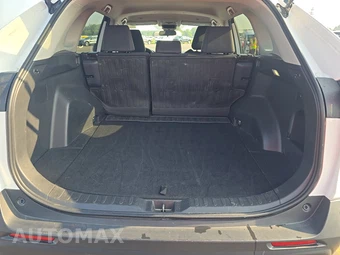2025 Toyota RAV4 LE – miniatura 16