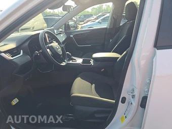 2025 Toyota RAV4 LE – miniatura 7