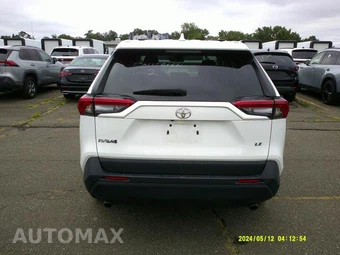 2025 Toyota RAV4 LE - miniatura 11