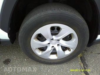 2025 Toyota RAV4 LE - miniatura 14