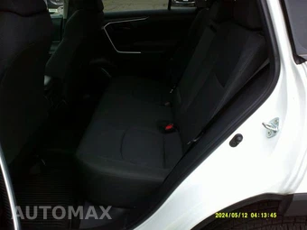 2025 Toyota RAV4 LE - miniatura 16
