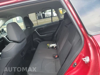 2025 Toyota RAV4 LE - miniatura 13
