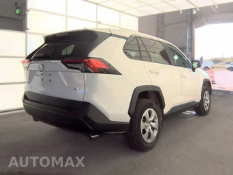 2025 Toyota RAV4 LE - miniatura 4