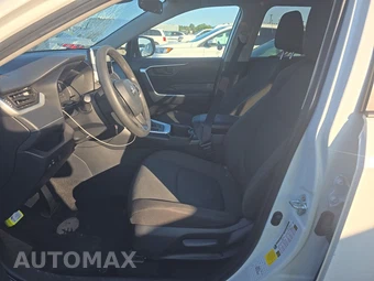 2025 Toyota RAV4 LE - miniatura 7