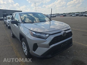 2025 Toyota RAV4 LE - miniatura 3