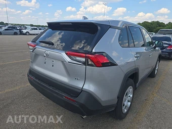 2025 Toyota RAV4 LE - miniatura 4