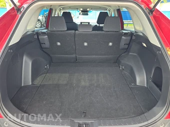 2025 Toyota RAV4 LE – miniatura 16