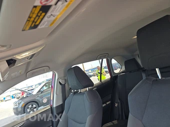 2025 Toyota RAV4 LE – miniatura 17