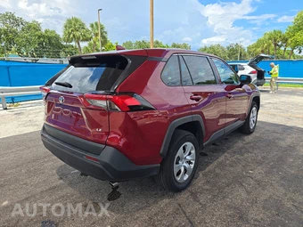 2025 Toyota RAV4 LE – miniatura 4