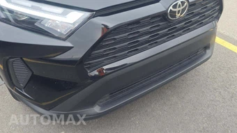 2025 Toyota RAV4 LE - miniatura 19