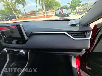 2025 Toyota RAV4 LE - miniatura 19