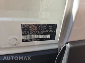 2025 Toyota RAV4 LE - miniatura 14