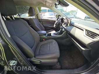 2025 Toyota RAV4 LE - miniatura 15