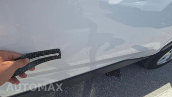2025 Toyota RAV4 LE - miniatura 26