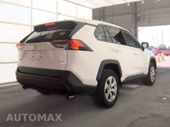 2025 Toyota RAV4 LE - miniatura 4