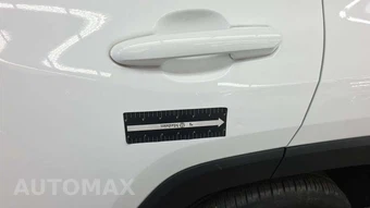 2025 Toyota RAV4 LE - miniatura 23