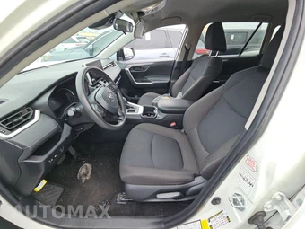 2025 Toyota RAV4 LE - miniatura 7