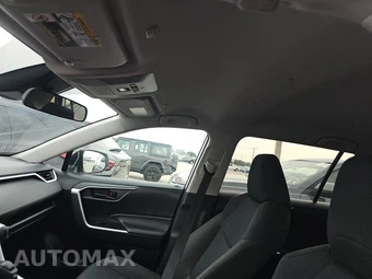 2025 Toyota RAV4 LE - miniatura 17