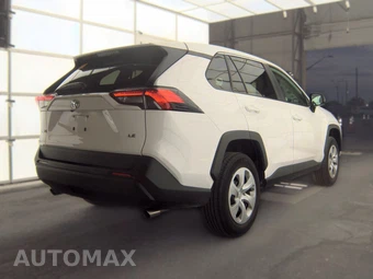 2025 Toyota RAV4 LE - miniatura 4