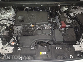 2025 Toyota RAV4 LE - miniatura 15