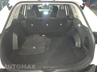 2025 Toyota RAV4 LE - miniatura 16
