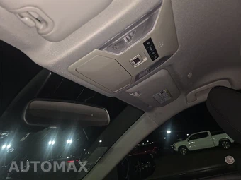 2025 Toyota RAV4 LE - miniatura 20
