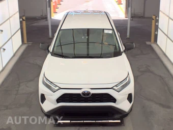 2025 Toyota RAV4 LE - miniatura 2