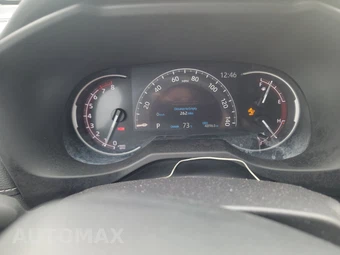 2025 Toyota RAV4 LE - miniatura 12