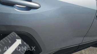 2025 Toyota RAV4 LE - miniatura 25