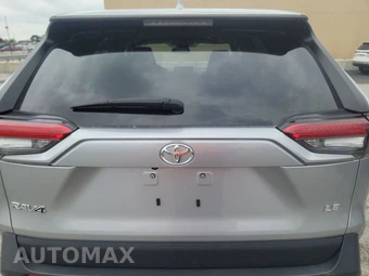 2025 Toyota RAV4 LE - miniatura 5