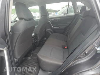 2025 Toyota RAV4 LE - miniatura 13